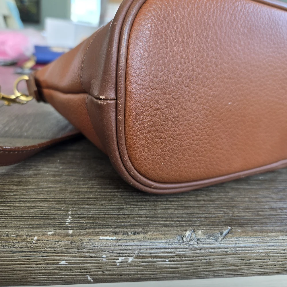 Burberry Brown Leather Satchel with Structured Design - Picture 4 of 5